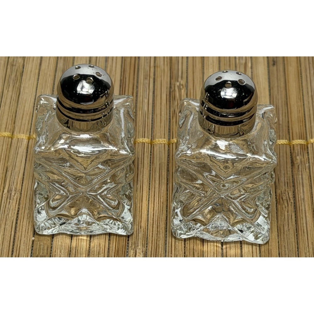 Vtg Star Glass Works Pressed Glass & Silverplate Square Salt & Pepper Shakers - Picture 2 of 8